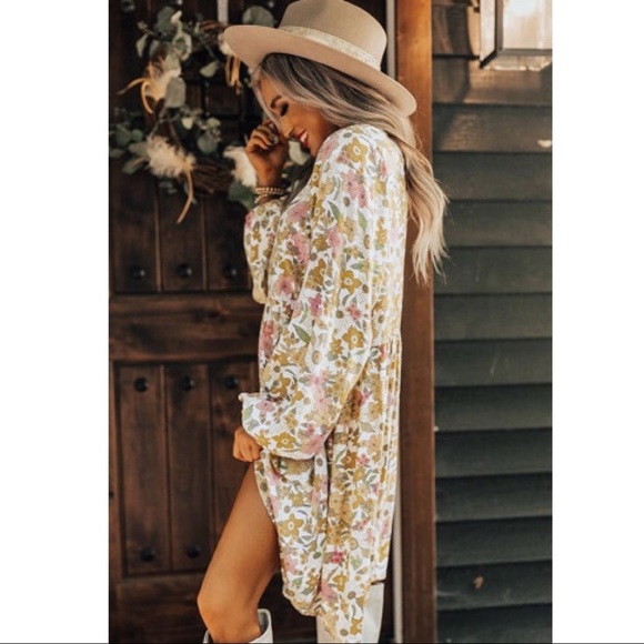 Floral V Neck Puff Sleeve Dress - Picture 2 of 6